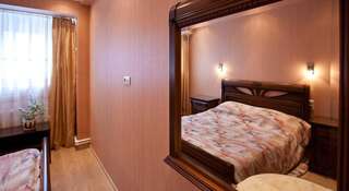 Гостиница Экипаж Отель Сочи Стандартный двухместный номер с 1 кроватью или 2 отдельными кроватями-4