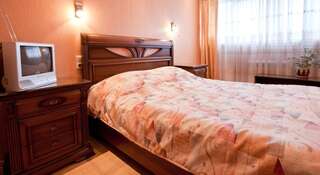 Гостиница Экипаж Отель Сочи Стандартный двухместный номер с 1 кроватью или 2 отдельными кроватями-1